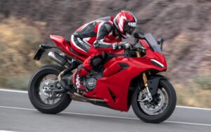 2026 Ducati Panigale V2S 